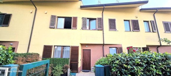 3 Schlafzimmer Haus in Monza, Italy, Nr. 355111 2