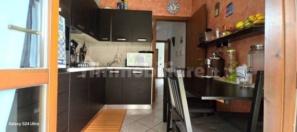 3 Schlafzimmer Haus in Monza, Italy, Nr. 355111 13