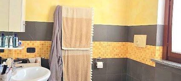 3 Schlafzimmer Haus in Monza, Italy, Nr. 355111 28