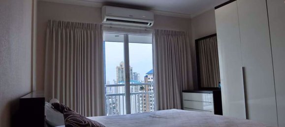 Studio in the Condo in Watthana, Thailand No. 9883 4