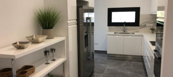 Квартира с 3 спальнями в Лимассол, Кипр № 2255 4