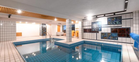 7 chambres Villa à San Fermo della Battaglia, Italy No. 56619 21