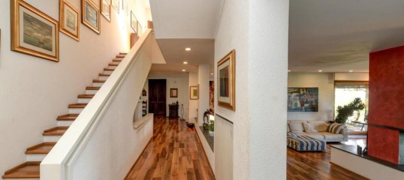 7 chambres Villa à San Fermo della Battaglia, Italy No. 56619 12