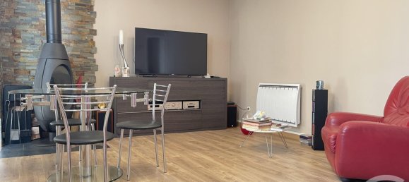 2 bedrooms House in Fontenay-sous-Bois, France No. 182646 3