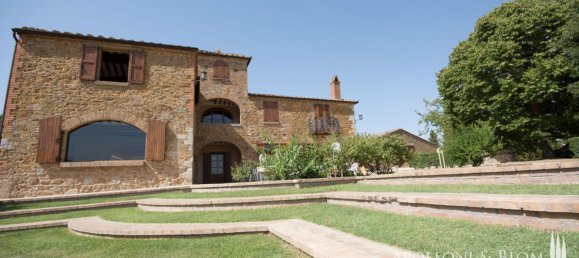 8 bedrooms House in Montepulciano, Italy No. 56056 9
