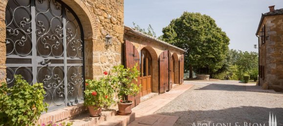 8 bedrooms House in Montepulciano, Italy No. 56056 39