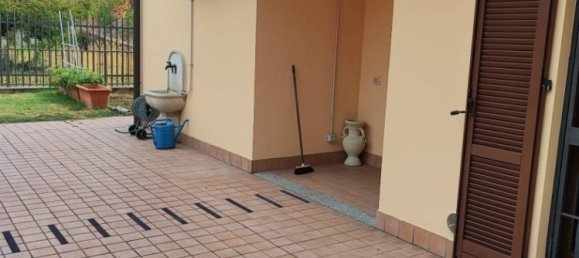 1 bedroom Apartment in Pavia, Italy No. 288140 5