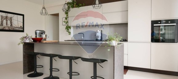 Apartamento T2 em Genoa, Italy N.º 53009 26