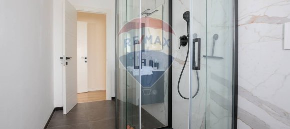 Apartamento T2 em Genoa, Italy N.º 53009 52