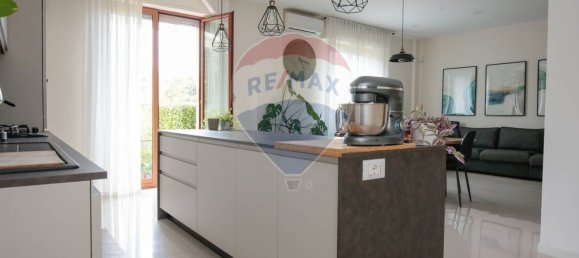 Apartamento T2 em Genoa, Italy N.º 53009 38