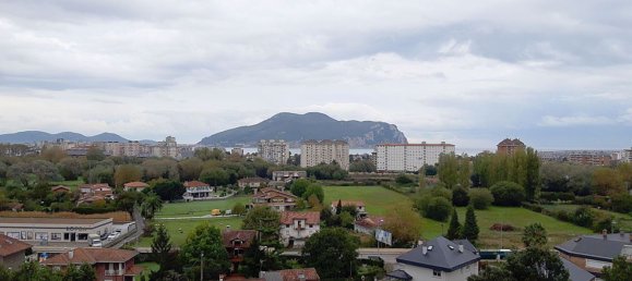 8 bedrooms House in Laredo, Spain No. 149845 37