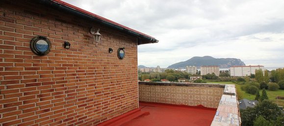 8 bedrooms House in Laredo, Spain No. 149845 29