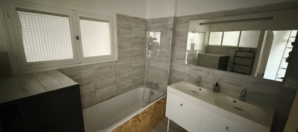 4 bedrooms Townhouse in Gard, France No. 280824 6