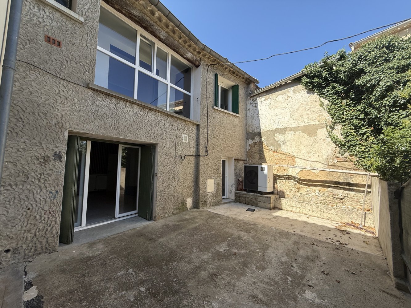 4 bedrooms Townhouse in Gard, France No. 280824