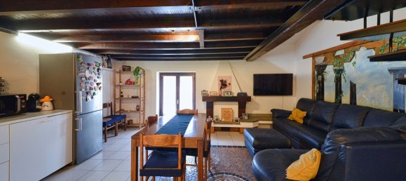 3 rooms Apartment in Monza, Italy No. 303442 2