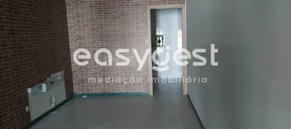 Propriété commerciale à Leiria, Portugal 19m² No. 89601 14