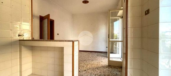 4 rooms Apartment in Castellammare di Stabia, Italy No. 211099 19
