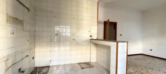 4 rooms Apartment in Castellammare di Stabia, Italy No. 211099 18