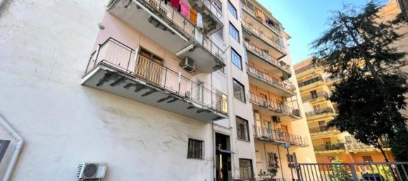 4 rooms Apartment in Castellammare di Stabia, Italy No. 211099 2