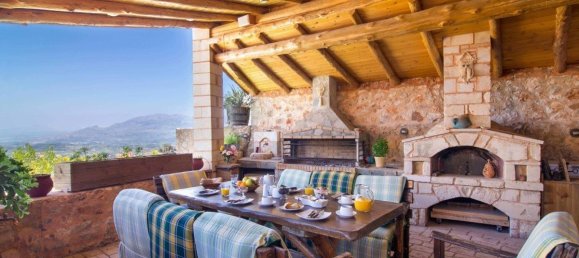 5 bedrooms Land in Chania, Greece No. 241 7