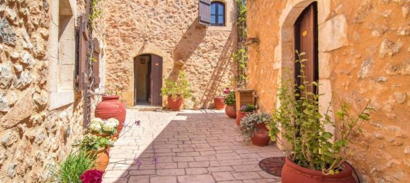 5 bedrooms Land in Chania, Greece No. 241 16