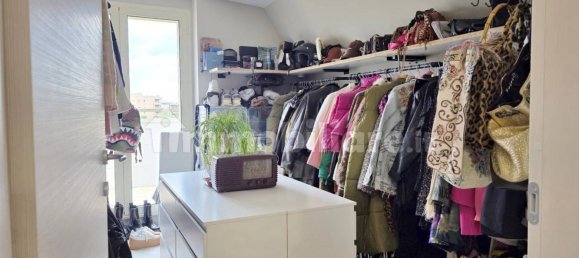 3 Schlafzimmer Wohnung in Foggia, Italy, Nr. 329909 11