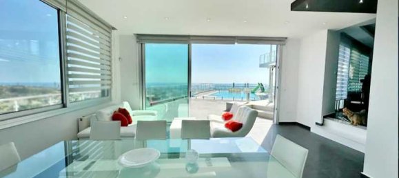 Villa de 4 dormitorios en Agios Athanasios, Cyprus No. 18644 3