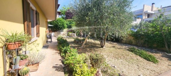 5-Zimmer Villa in Torgiano, Italy, Nr. 292565 4