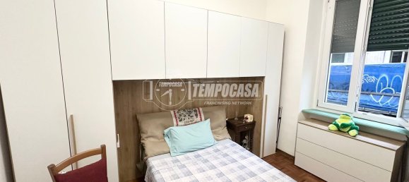 2 bedrooms Apartment in Turin, Italy No. 317901 11