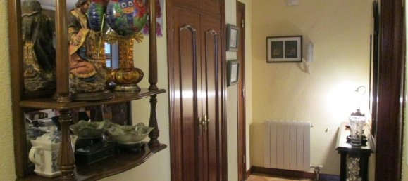 4 bedrooms Apartment in Madrid, Spain No. 21293 2