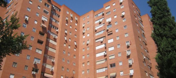 4 bedrooms Apartment in Madrid, Spain No. 21293 32