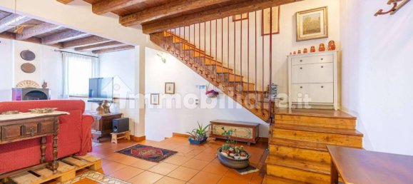 3 bedrooms House in Carbonera, Italy No. 262545 2