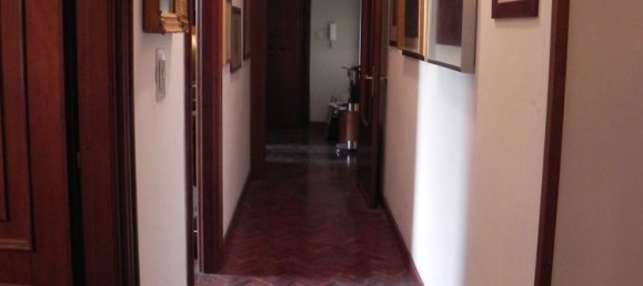 4 rooms Apartment in Savona, Italy No. 80078 6