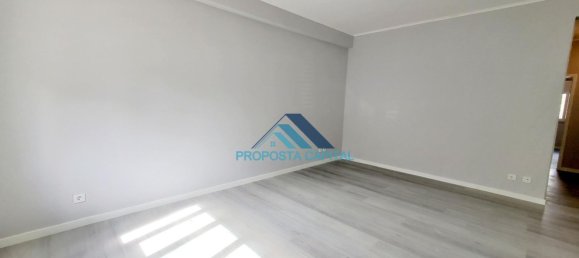 3 bedrooms Apartment in Loures, Portugal No. 94649 11