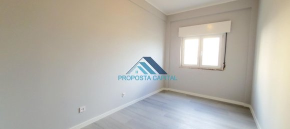 3 bedrooms Apartment in Loures, Portugal No. 94649 21