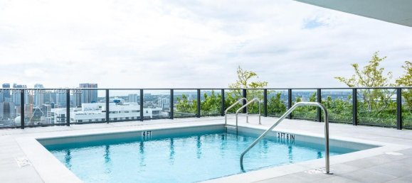 2 dormitorios propiedad comercial en venta en Miami, Miami-Dade, Florida, USA № 614868 19