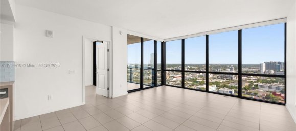 2 dormitorios propiedad comercial en venta en Miami, Miami-Dade, Florida, USA № 614868 5
