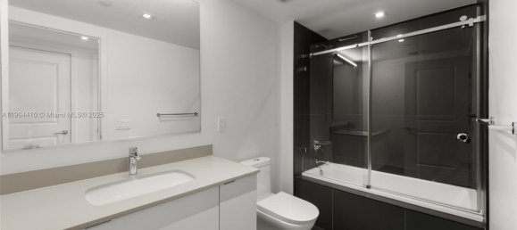 2 dormitorios propiedad comercial en venta en Miami, Miami-Dade, Florida, USA № 614868 9