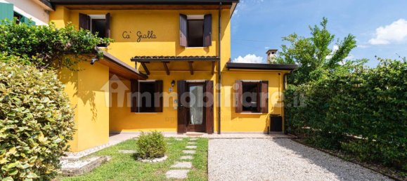 2 bedrooms Villa in Conegliano, Italy No. 301571 2