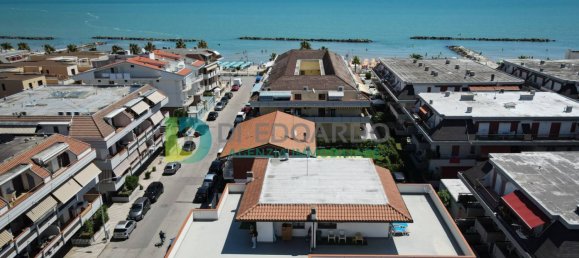 2 bedrooms Penthouse in Martinsicuro, Italy No. 345328 9