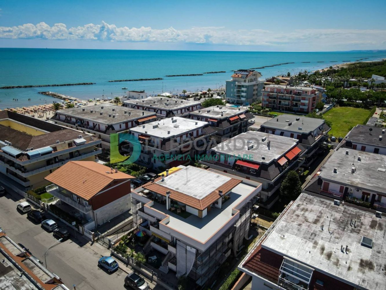 2 bedrooms Penthouse in Martinsicuro, Italy No. 345328