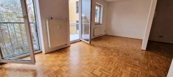 Studio in Chemnitz, Germany No. 73502 2