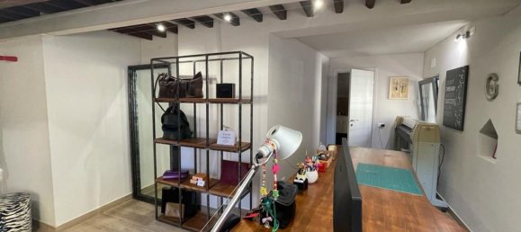 40m² Commercial property in Pistoia, Italy No. 119822 4