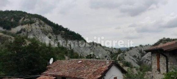 4 Schlafzimmer Villa in Varzi, Italy, Nr. 66653 33