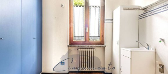 6 bedrooms Villa in Anzano del Parco, Italy No. 374191 12
