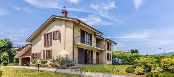 6 bedrooms Villa in Anzano del Parco, Italy No. 374191 23