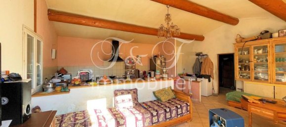 Imóvel comercial T2 em Saint-Saturnin-les-Apt, France N.º 353190 11