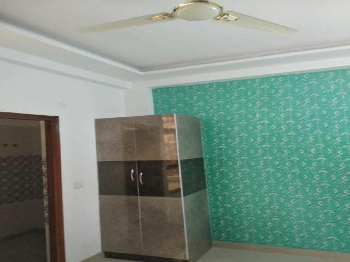 2 bedrooms House in Ghaziabad, India No. 24069