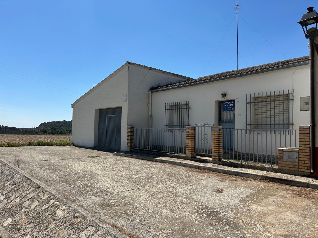 Casa de 5 dormitorios en Zaragoza, Spain No. 227578