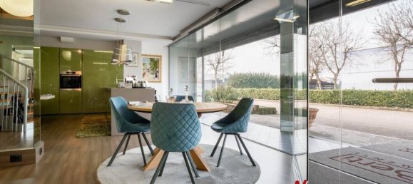 Коммерческая недвижимость с 5 комнатами в Ногароле Рокка, Италия № 159741 12